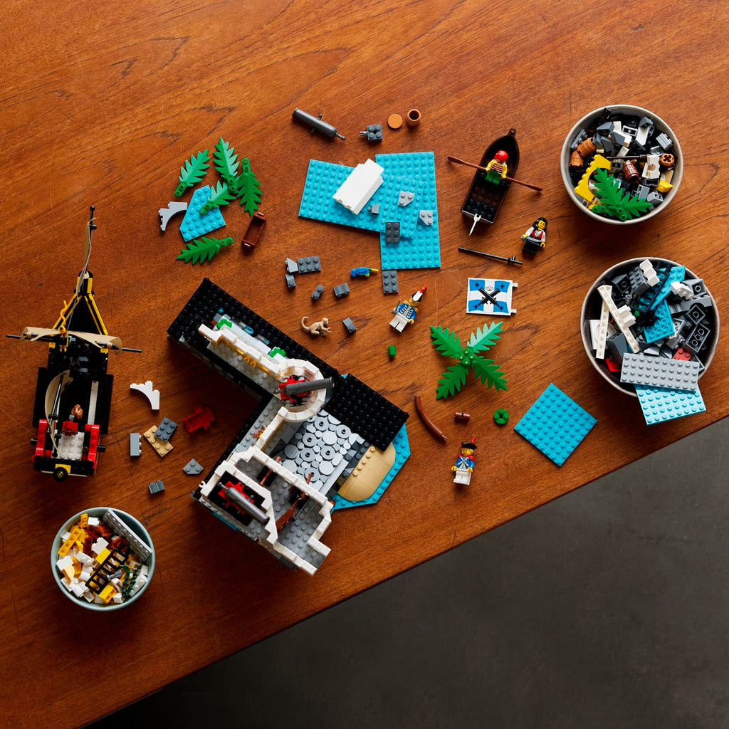 LEGO – Icons Fortaleza Eldorado con Kit de Construcción de Barco Pirata 10320