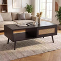 39.4 Table basse bohème en rotin, table de salon moderne en bois avec porte coulissante et étagère de rangement ouverte, patins antidérapants