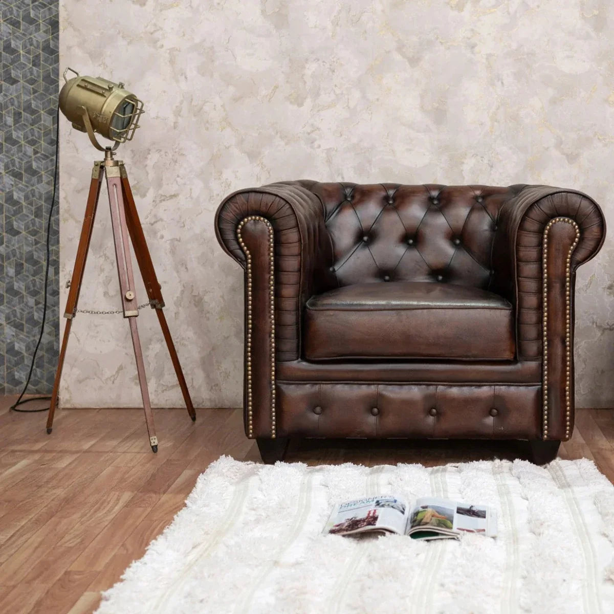 Nismaaya Campos Traditional Chesterfield Leather 1 Seater Sofa