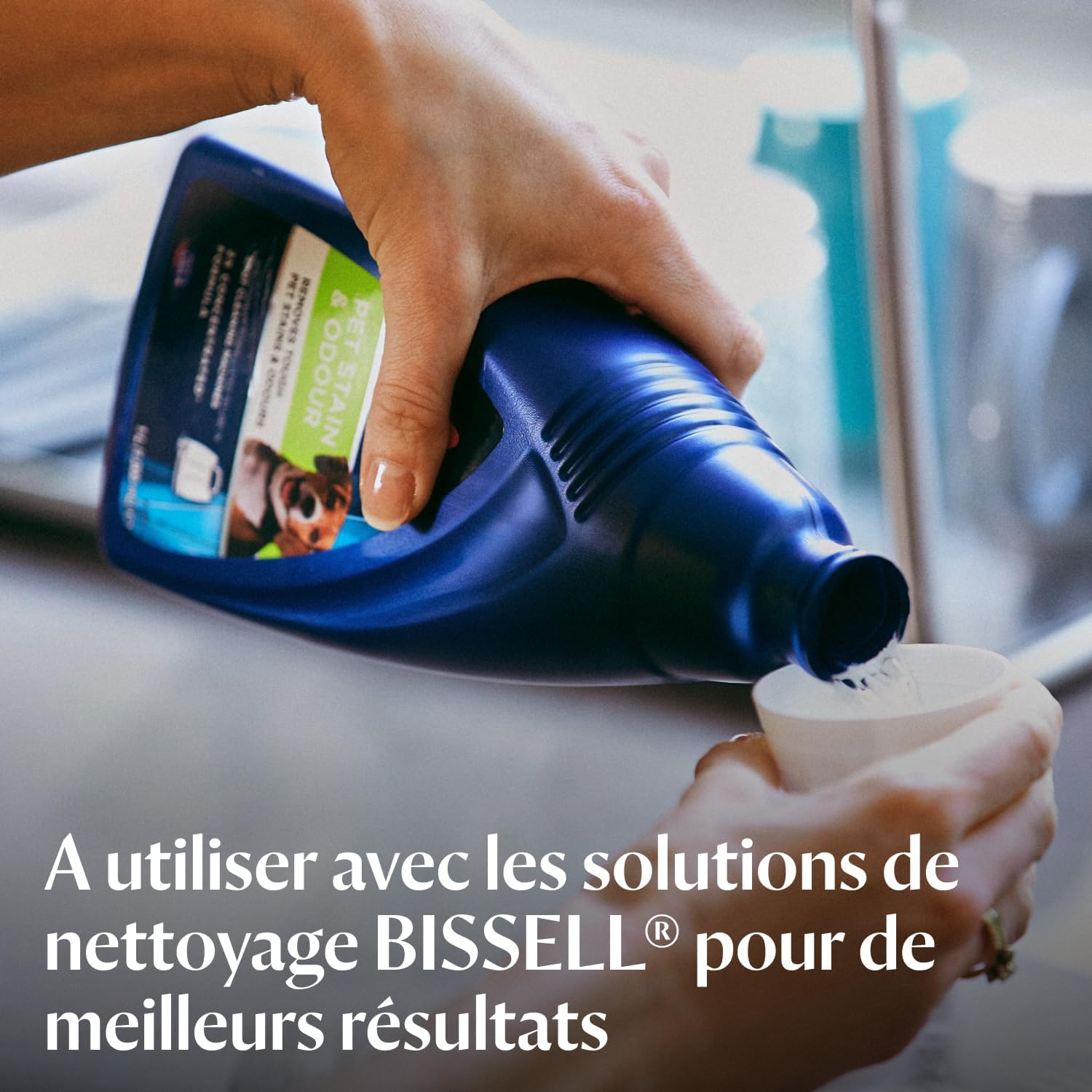 SpotClean Pet Pro, Shampouineuse Canapé, Moteur Puissant de 750W, Idéal pour les Propriétaires d'Animaux, Nettoyeur pour Tapis, Moquettes, Meubles, Tissus, Voiture & Plus Encore, 15585