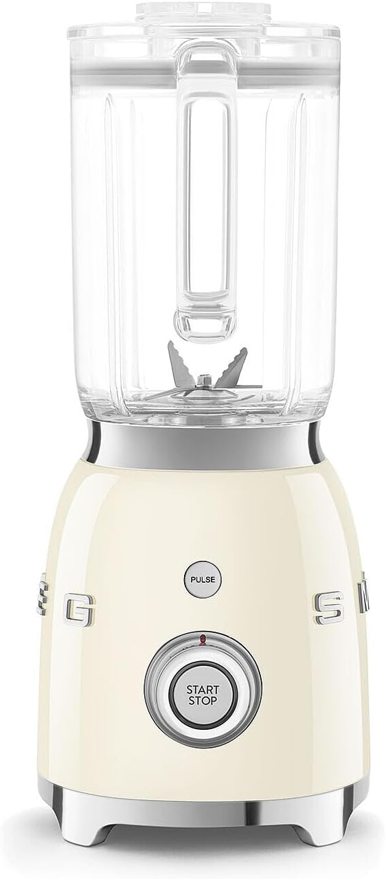 Smeg, Blender BLF03CREU 1,5 L, 4 Vitesses, 4 Fonctions Smoothie, Pulse, Glace Pilée et Autonettoyant, Bloc Moteur et Bouchon Doseur, Base Antidérapante, Range Cordon Intégré, 800W, Crème