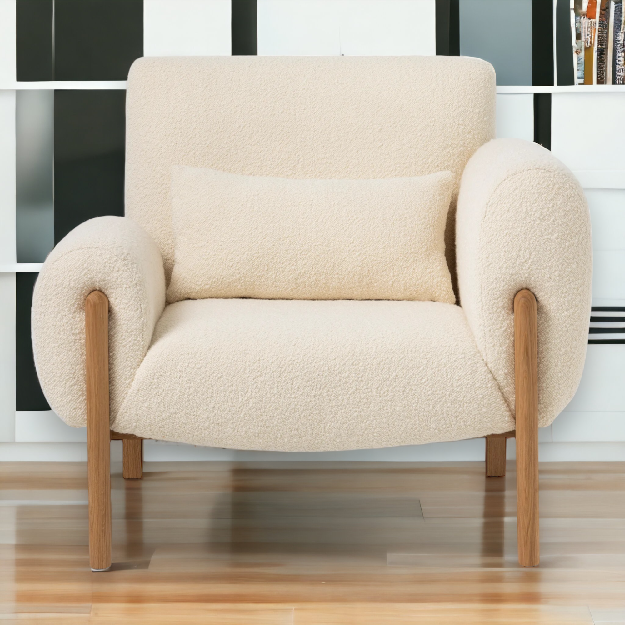 Nismaaya Badr Arm Chair
